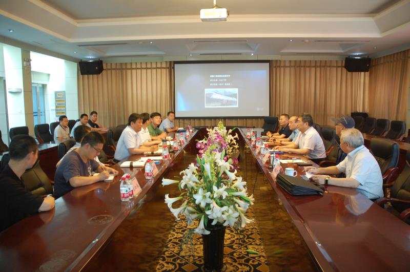 中原油田分公司设备处辅导来公司调查建井机自动化作业技术