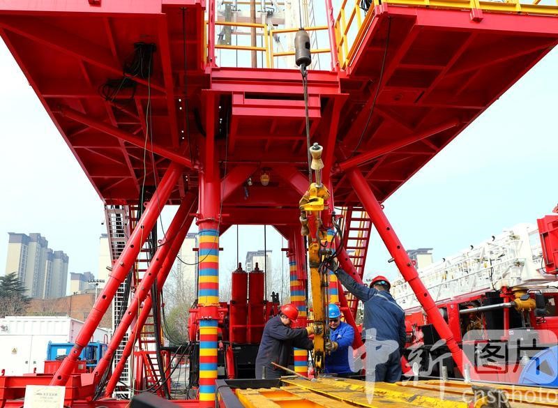 河南南阳：节后开工出产忙